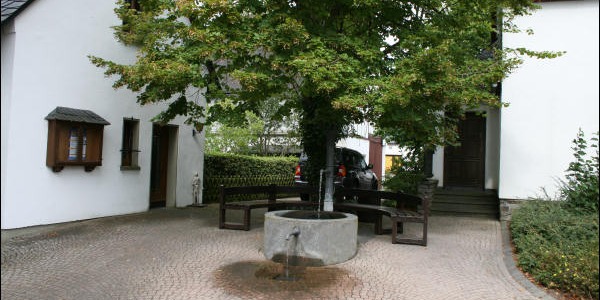 Brunnen